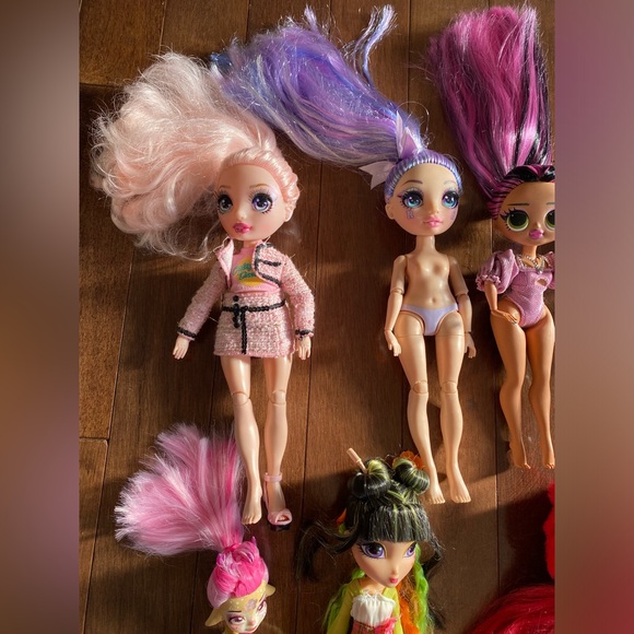 Assorted dolls. LOL, Rainbow High, nanana surprise and pixie. - Picture 2 of 9